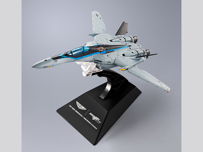 macross-frontier-top-gun-mavrick-06