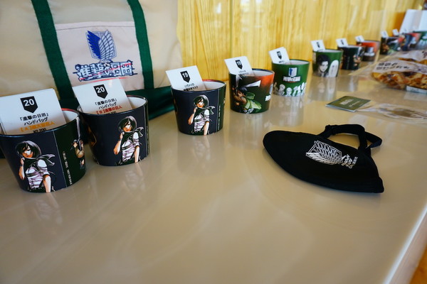 cafe-11-merch
