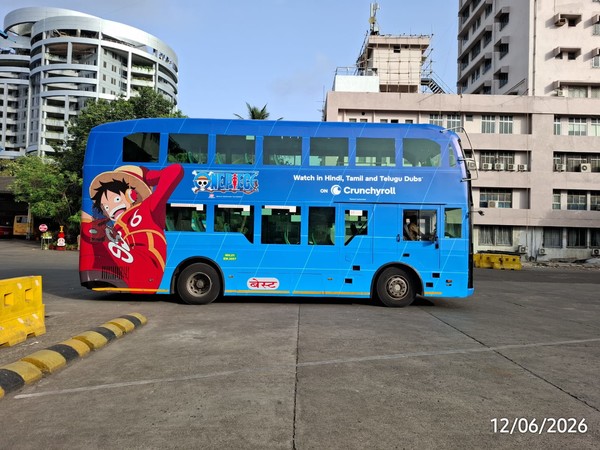 one-piece-egghead-arc-bus-wrap-2